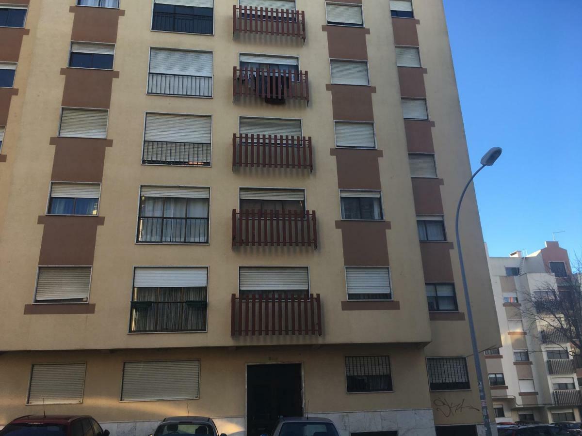 Apartamento Lisboa - Reboleira Амадора Екстериор снимка
